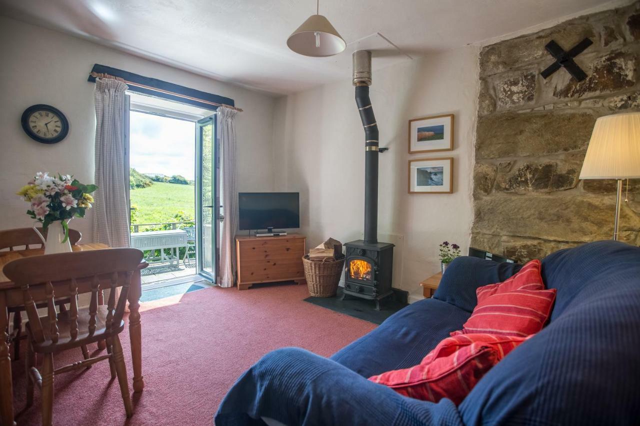 Cwm Connell Coastal Cottages Moylgrove Luaran gambar
