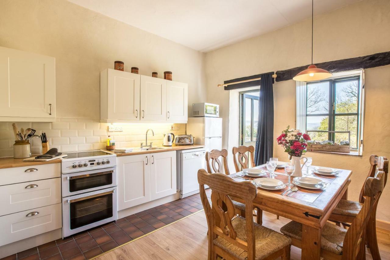 Cwm Connell Coastal Cottages Moylgrove Luaran gambar